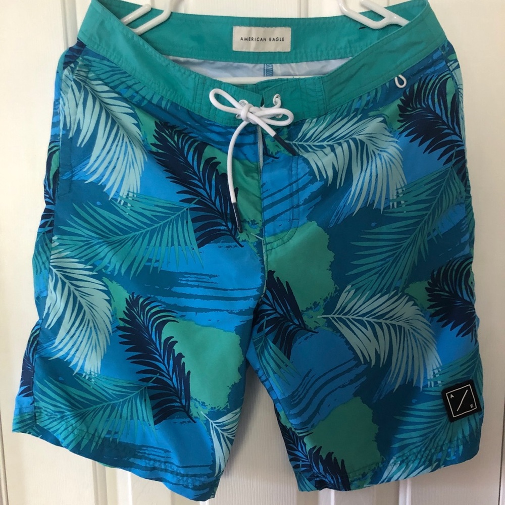 Men’s AE Swim Trunks/board shorts